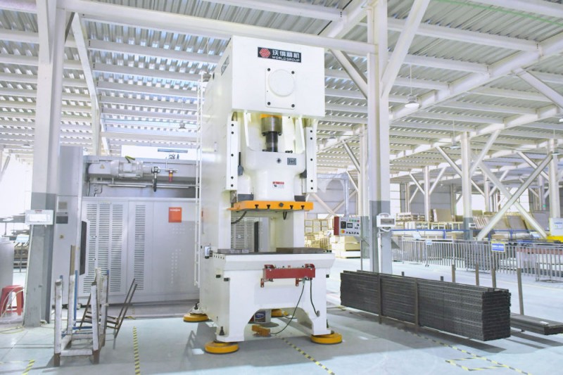 Sjálfvirk föst borðpress